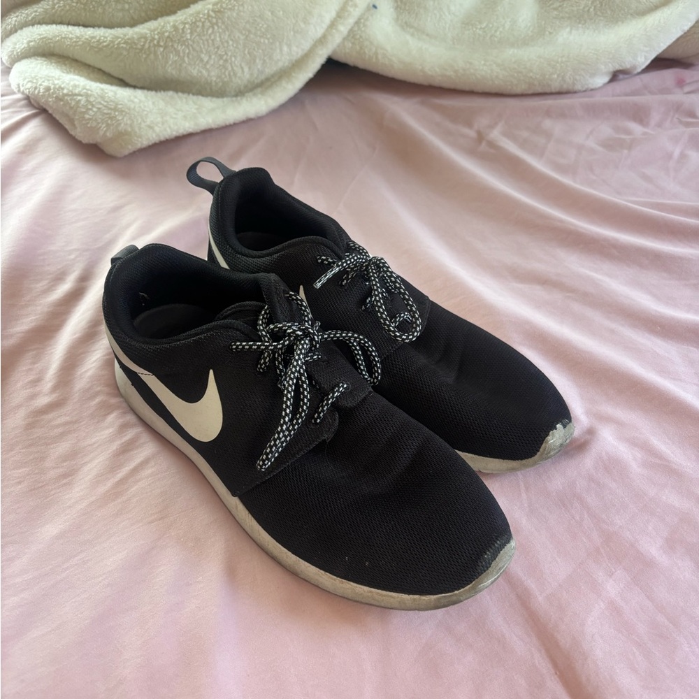 Nike Black and White Athletic Shoes